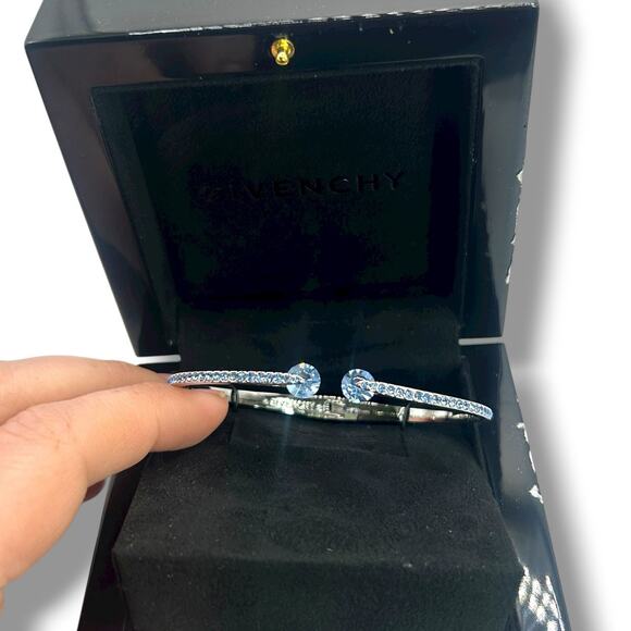 NWT Givenchy Crystal & Pavé Hinged Bangle Bracelet silver & Sky Blue NEW - Picture 1 of 12